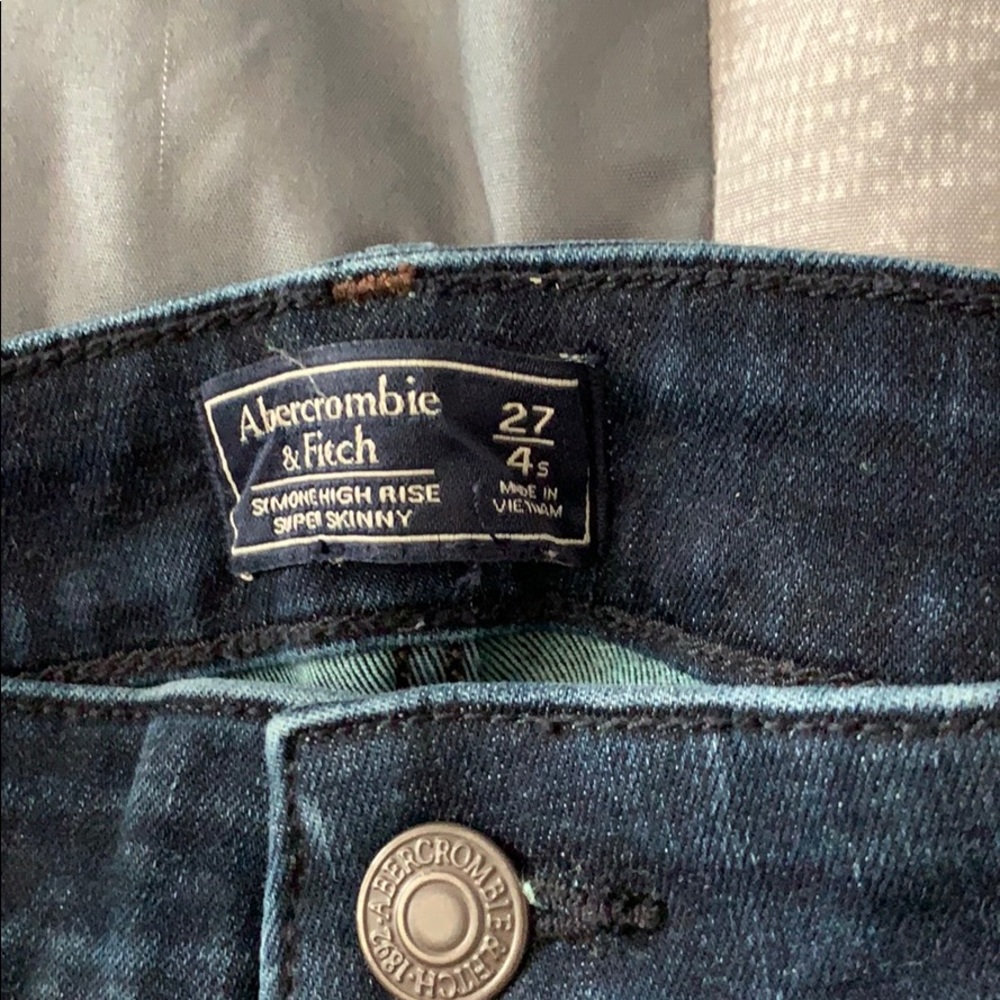 A&F Jeans - Picture 3 of 6